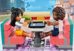 41728-LEGO-Friends-Bar-w-śródmieściu-Heartlake-14.jpg