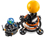42179 - LEGO Technic - Planeta Ziemia i Księżyc na orbicie-3.png