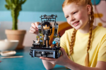 76780-LEGO-Wednesday-Figurka-Wednesday-Addams-8.png