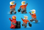 60443-LEGO-City-F1-Pit-stop-i-mechanicy-z-bolidem-Ferrari-13.jpg