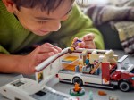 60454-LEGO-City-Wakacyjny-kamper-pełen-przygód-8.jpg
