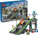 60460-LEGO-City-Bez-granic-tor-z-rampami-dla-wyścigówek-15.jpg