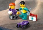 60451-LEGO-City-Karetka-pogotowia-13.jpg