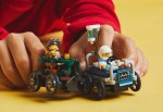 60459-LEGO-City-Zestaw-wyścigówek-samolot-kontra-łóżko-szpitalne-11.jpg