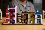 76444-LEGO-Harry-Potter-Magiczne-sklepy-na-Ulicy-Pokątnej-11.jpg