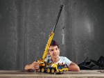 42108-LEGO-Technic-Żuraw-samochodowy-9.jpg
