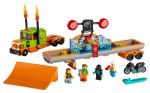 60294-LEGO-City-Ciężarówka-kaskaderska-4.jpeg