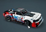 42153-LEGO-Technic-Nowy-Chevrolet-Camaro-ZL1-z-serii-NASCAR®-11.jpg