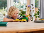 42168-LEGO-Technic-John-Deere-9700-Forage-Harvester-7.png